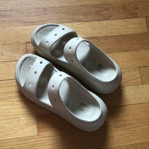 Croc crush sandals